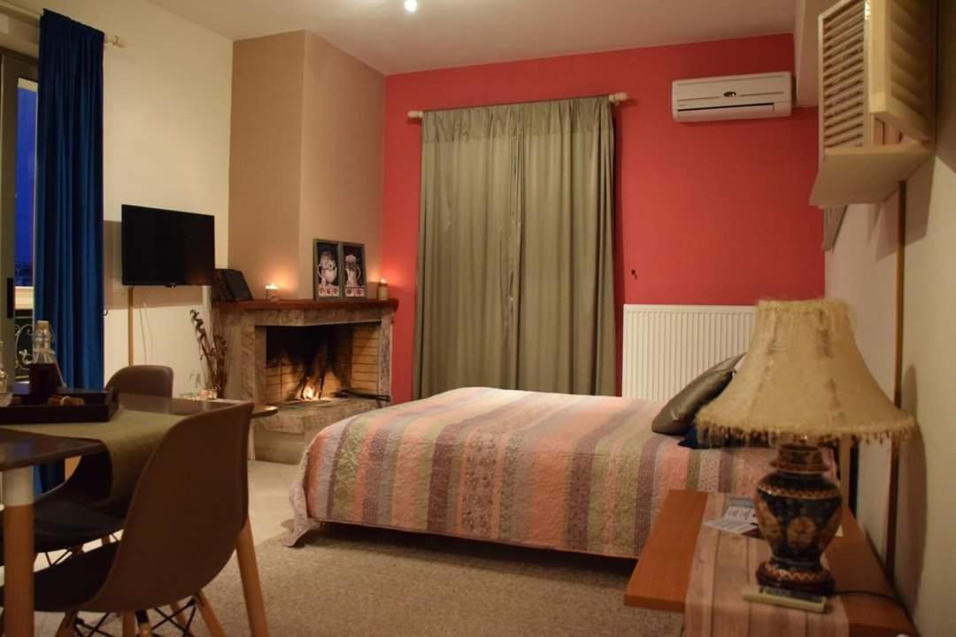 Theoni'S Apartments Ксилокастро Экстерьер фото