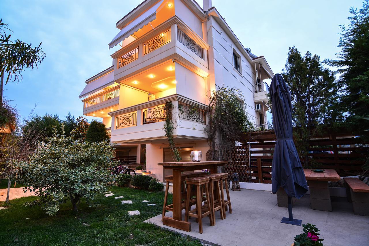 Theoni'S Apartments Ксилокастро Экстерьер фото