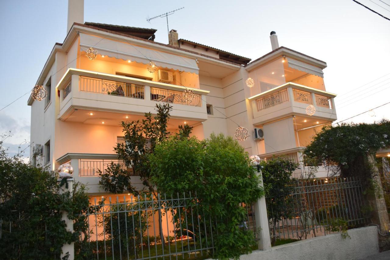Theoni'S Apartments Ксилокастро Экстерьер фото
